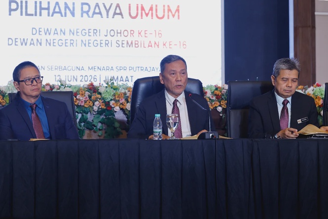 Image from: EC cites logistics and readiness for not holding Johor, Negeri Sembilan polls together
