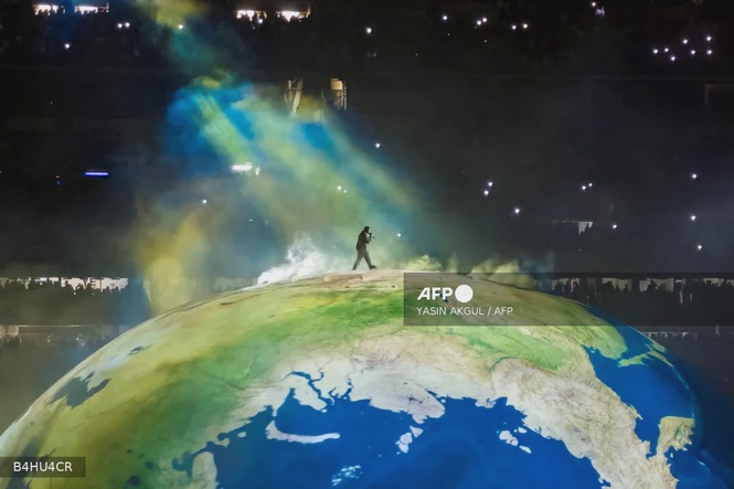 Image from: Turkey raps Kanye West for offending ‘spiritual sensitivities’