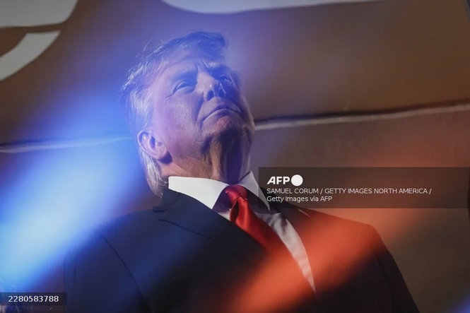 Image from: US judge blocks $100,000 fee on skilled visa applications