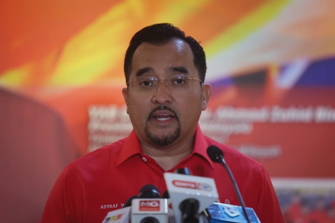 Image from: Umno postpones delegate meetings to July for Johor polls
