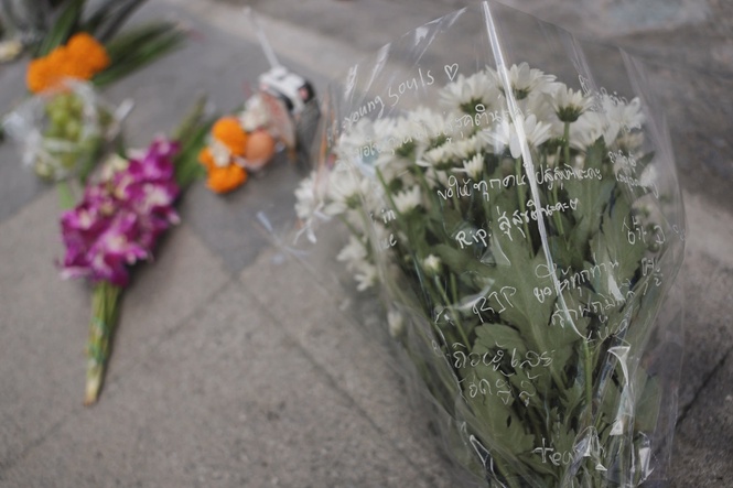 Image from: Bangkok governor vows tighter checks after deadly pub fire