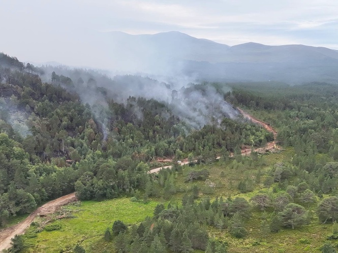 Image from: Scotland declares “major” wildfire in Cairngorms park