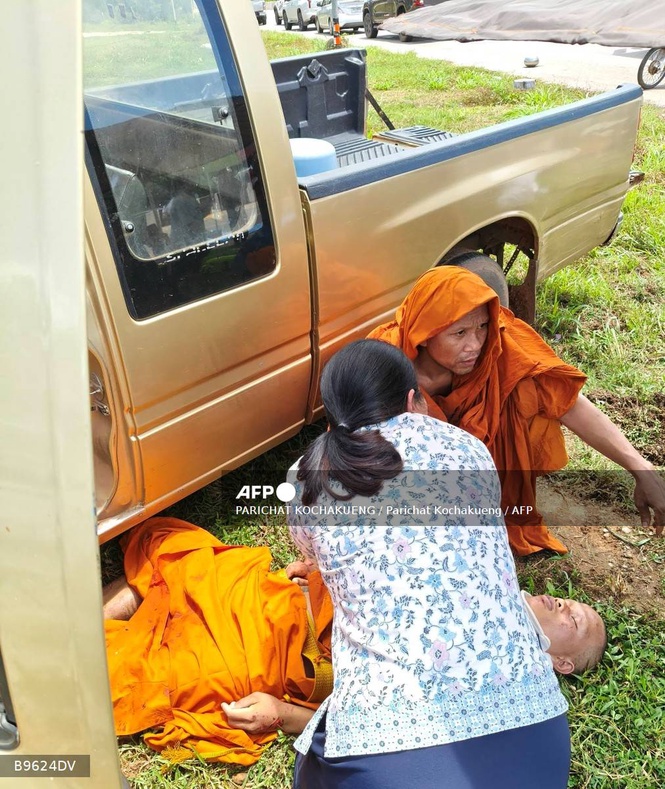 Image from: Nurse defies Buddhist custom to save monks in deadly crash