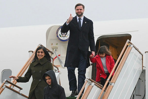 Image from: US VP Vance announces birth of fourth child