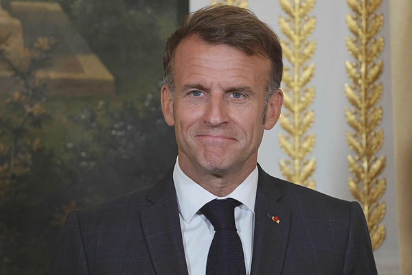 Image from: French parliament backs social media ban for under-15s in EU first