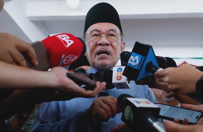 Image from: Malaysia to continue tariff talks with US over forced labour issue