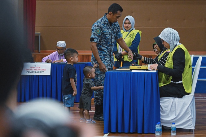 Image from: Early voting for armed forces personnel proceeding smoothly