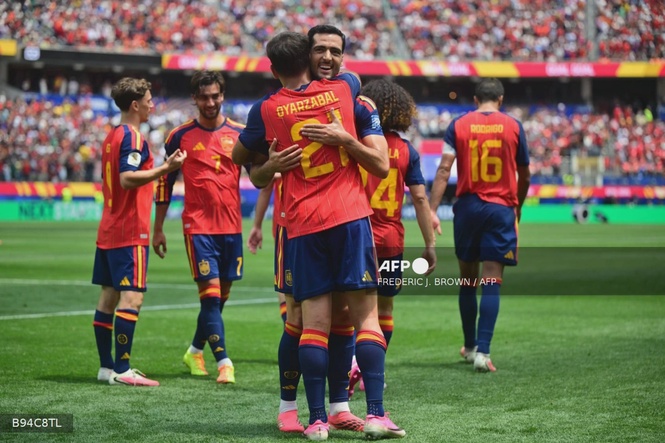 Image from: Spain cruise into World Cup last 16 after Austria win