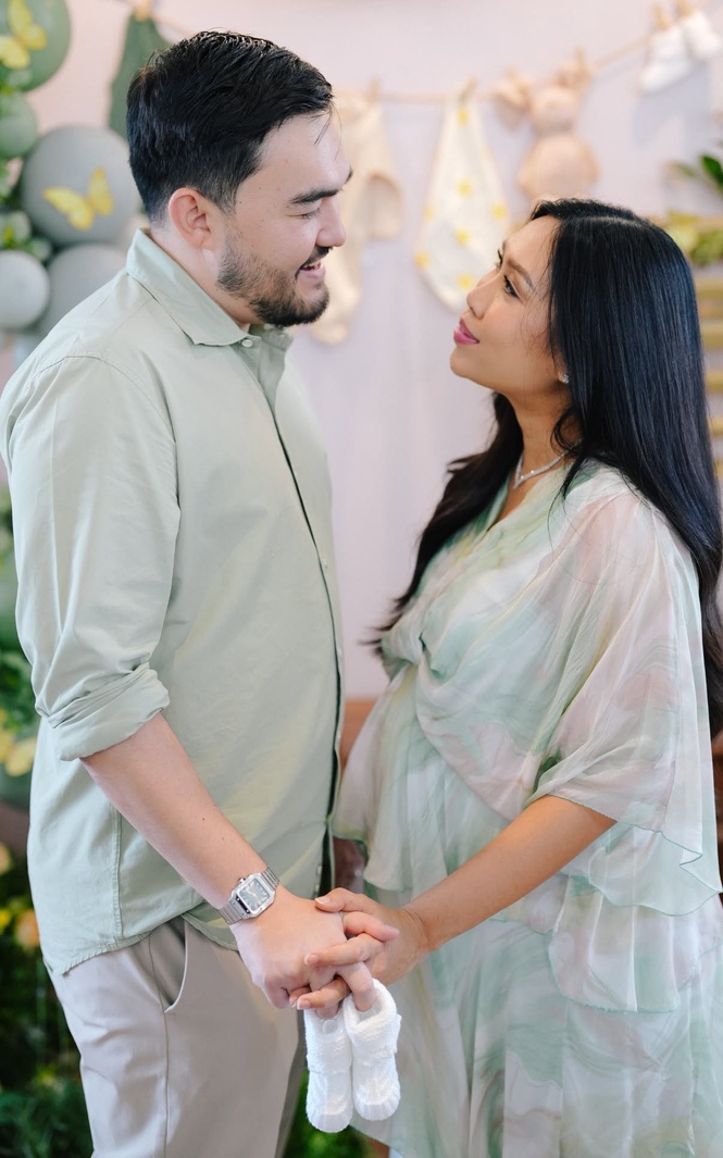 Image from: Selangor royal couple welcome daughter Tengku Alia Amira