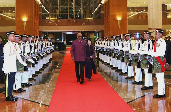 Image from: Singapore president begins state visit to Malaysia
