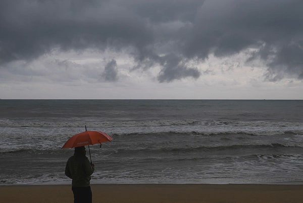 Image from: Thunderstorm warning issued for eight states until 6pm today