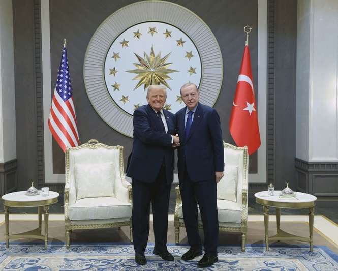 Image from: Trump meets Erdogan in Ankara, lashes out at NATO allies