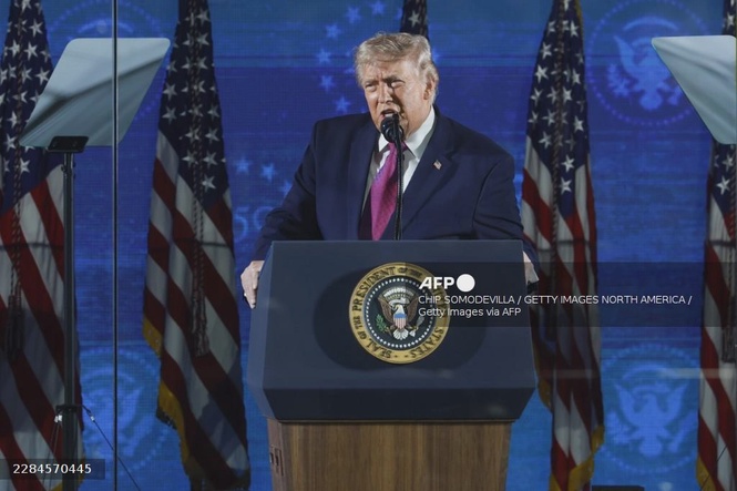 Image from: Trump kicks off US 250th birthday at Mount Rushmore