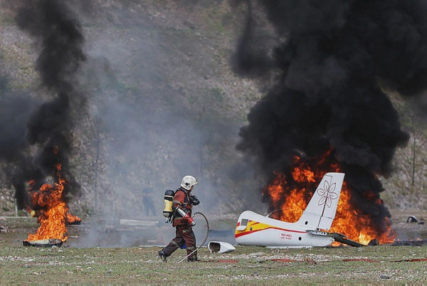 Image from: Over 20 agencies join off-airport plane crash drill