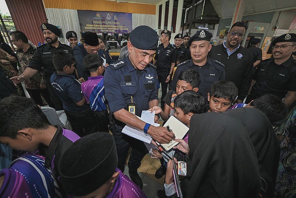 Image from: Police urge anti-bullying efforts from primary school
