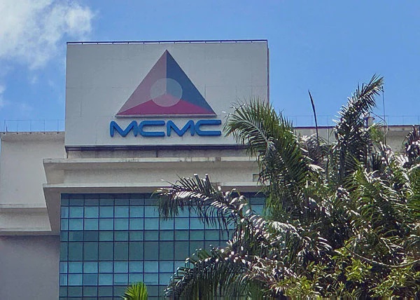 Image from: Selangor, MCMC to extend internet content filtering to private universities and public premises