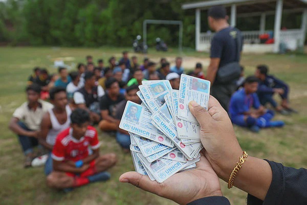 Image from: Myanmar ready to repatriate 5,000 refugees by ship, says Mohamad Hasan