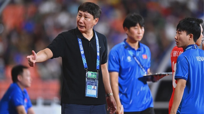 Image from: Vietnam coach Kim Sang-sik promises celebratory dance if Warriors defend Asean Hyundai Cup title
