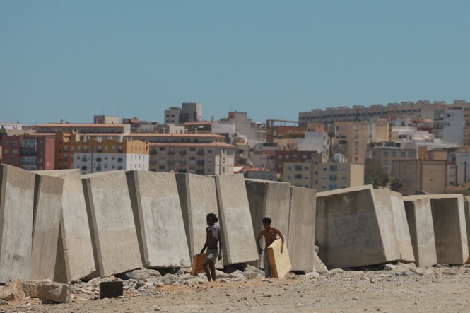 Image from: Ceuta warns of ‘unsustainable’ child migrant situation after influx