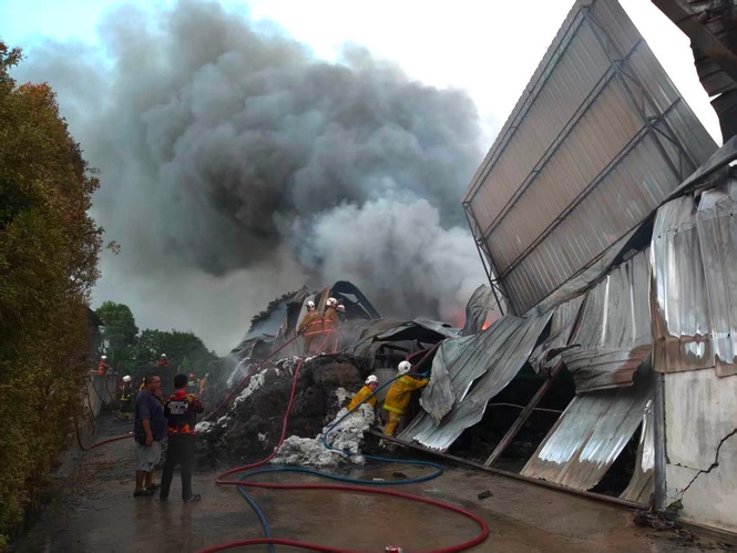 Image from: Butterworth factory owner injured while fighting blaze