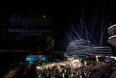 Image from: Happitat Celebrates Its Grand Opening, Transforming Over 200,000 Sq.m. from Land to Sky with a Record-Breaking 2,222-Drone Show, as Zhou Yiran Leads Over 100 Artists in a Festival of Happiness