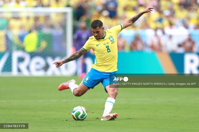 Image from: Arsenal sign Newcastle captain Bruno Guimaraes for £75 million