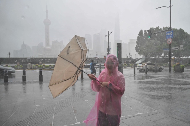 Image from: Typhoon Dolphin weakens but disrupts travel in east China
