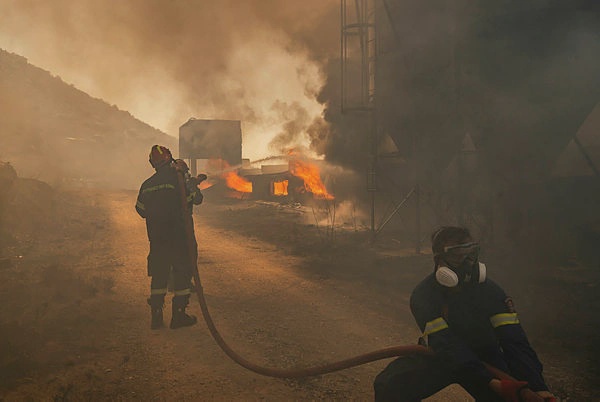 Image from: Greece contains new wind-driven fire near Athens