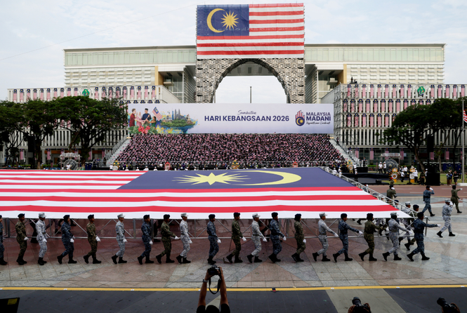 Image from: Litterbugs at Merdeka celebrations face fines of up to RM2,000