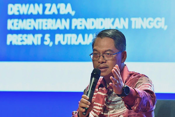 Image from: JPM, MOT bincang kurangkan tambang penerbangan Sabah, Sarawak