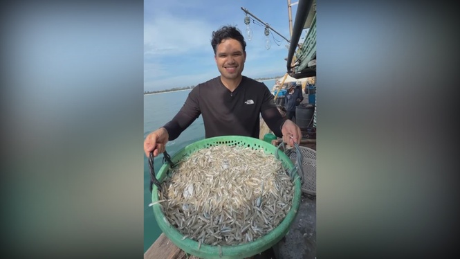 Image from: Sambal baharu Khairul Aming angkat pengorbanan warga nelayan