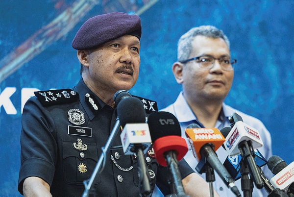 Image from: Massive illegal mining raid nets RM21 million in natural resources