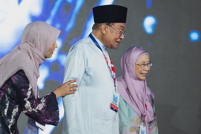 Image from: PM Anwar denies some states being sidelined, allocations rise