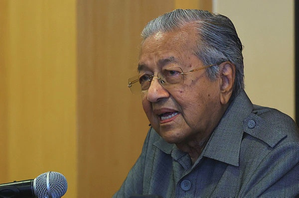Image from: Pulau Batu Puteh: Hearing adjourned, lawyer to file bid to add RCI report as fresh evidence
