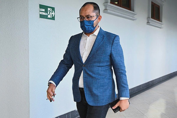Image from: Sayed Muzzakkir minta RM350,000 bantu NXG dapat tender – Saksi