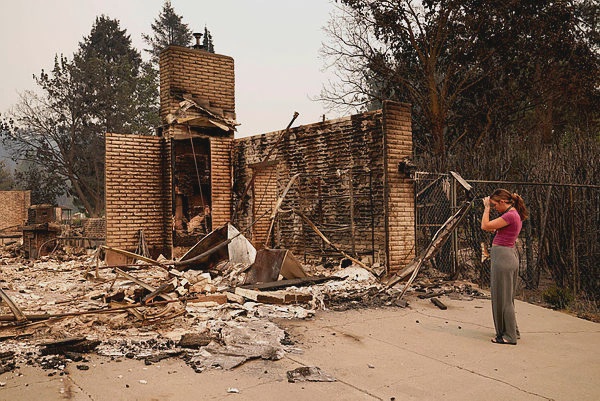 Image from: Wildfires raze neighbourhoods in US city of Spokane