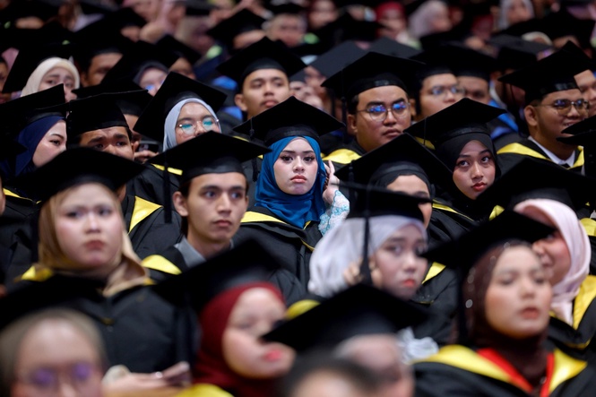Image from: PPG70 offers expertise to help draft new higher education law after Auku repeal