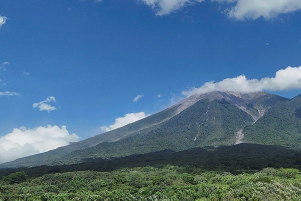 Image from: Guatemalan volcano eruption ends as evacuated locals return home