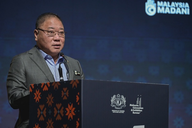 Image from: Sistem saringan kru penerbangan perlu dikaji semula, pulihkan keyakinan penumpang – Tiong
