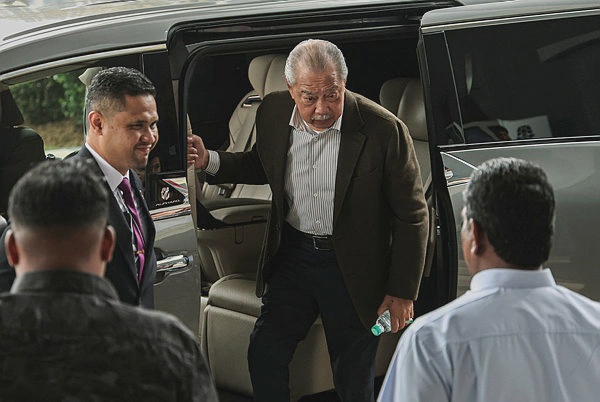 Image from: Kes Jana Wibawa: Pengarah KCJ Engineering akui sumbang RM4.8 juta kepada Bersatu