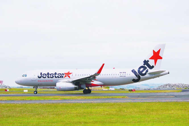 Image from: Jetstar to charge for carry-on bags in overhead lockers