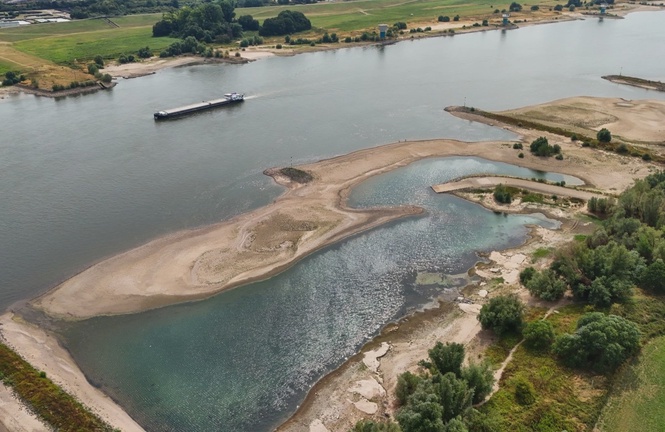 Image from: Low water levels on Germany’s Rhine threaten new blow to economy