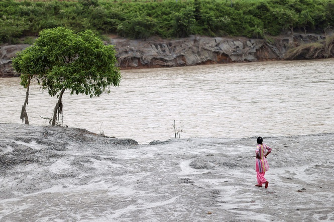 Image from: Death toll climbs to 1,442 from devastating floods, mudslides at Nepal-China border, with 5,700 missing