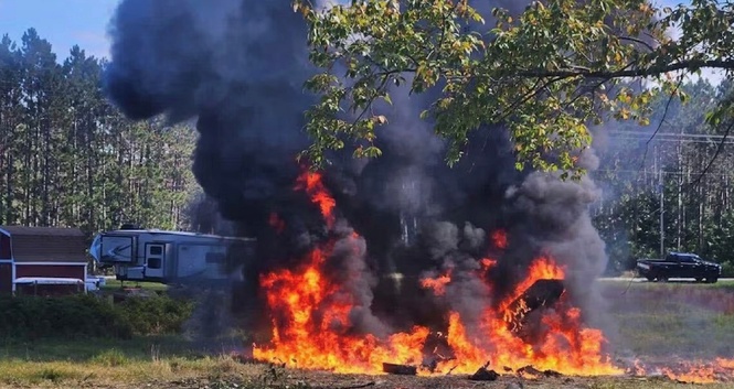 Image from: US F-16 crashes in Michigan, pilot ejects safely