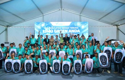 Image from: Green SM Indonesia launches premium 6-seat electric taxi service and attractive new vehicle rental program
