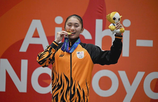 Image from: Anwar hails karate star Adeola’s historic Asian Games gold