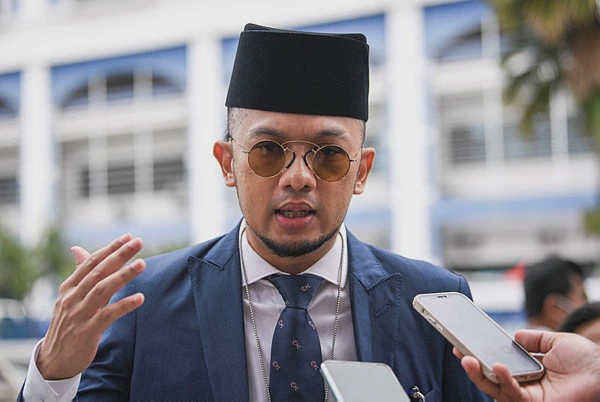 Image from: Caprice defamation case to proceed after mediation fails