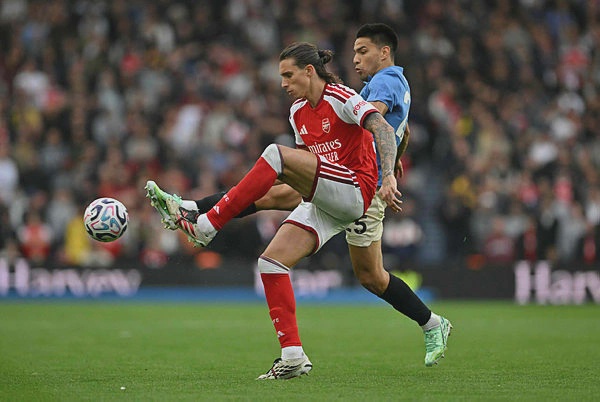 Image from: Arsenal thrashed by Brighton, sorry Spurs lose again