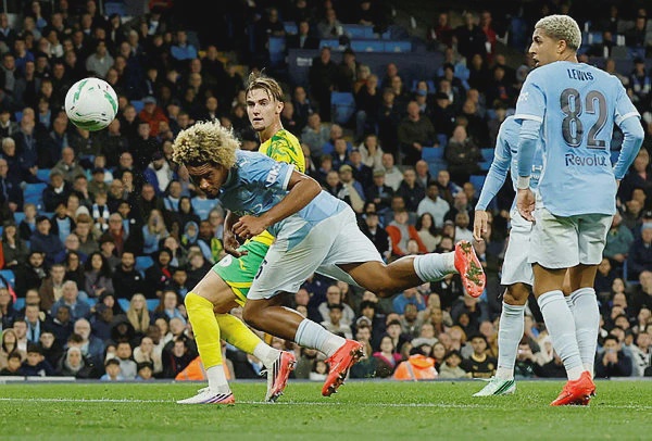 Image from: Floyd Samba shines as Man City rout Norwich 5-0