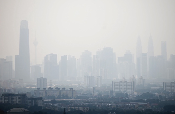 Image from: Selangor to shut schools if API reading exceeds 200